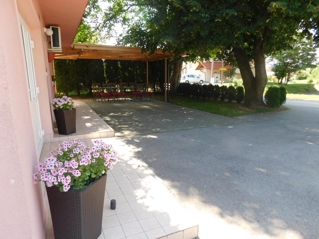 House Vukovic Hotell Grabovac  Exteriör bild
